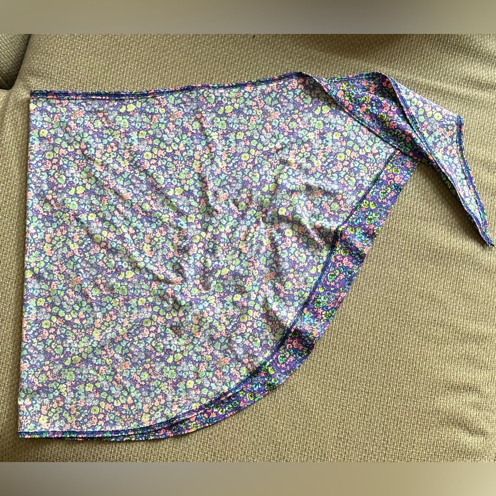 🩱2/$16🩱VINTAGE EUC asymmetric Stretch multicolor mini side-tie coverup - Picture 5 of 11